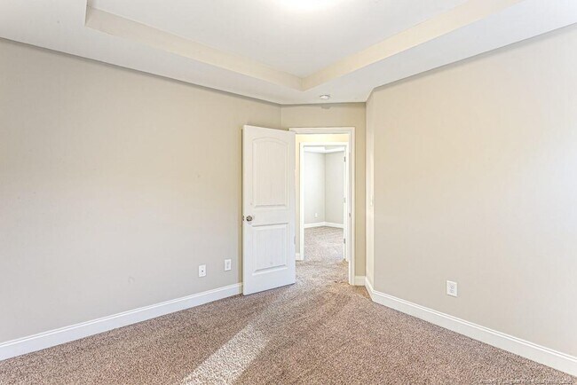 Building Photo - 2240 Mannington Dr