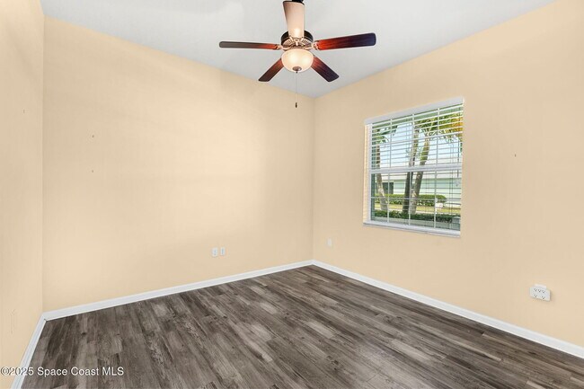 Building Photo - 3720 Alamanda Key Dr