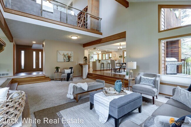 Building Photo - 3 br, 2.5 bath House - 4201 Westwood Drive