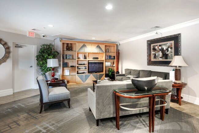 Building Photo - East Village 2 Bedroom at Union Square! 2 Parking Spaces!