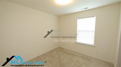 Building Photo - 705 Keystone Park Dr