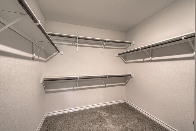 Building Photo - 5-BEDROOM HOME IN WESTPOINTE @ RIVERSTONE