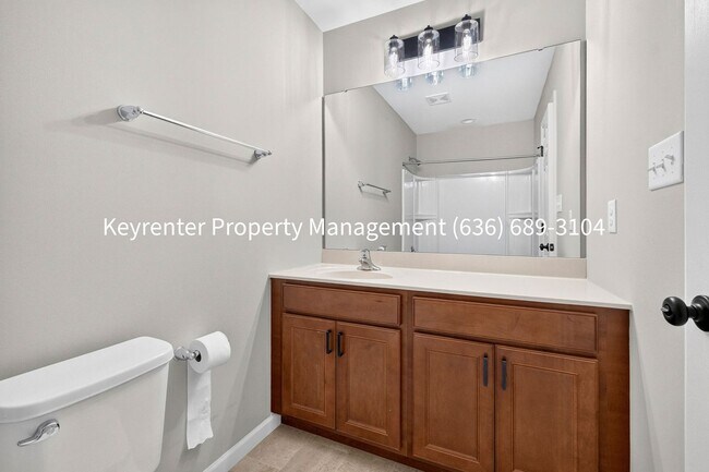 Building Photo - 2823 Winding Valley Dr