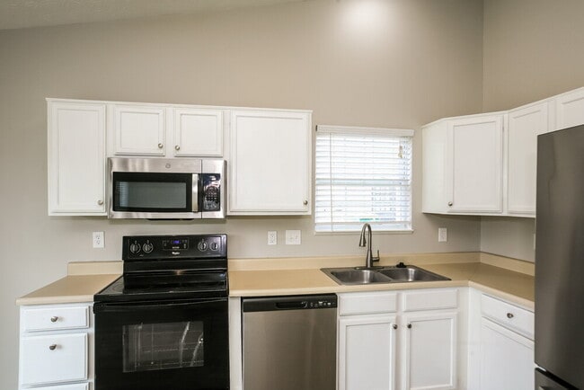 Building Photo - 1193 Sunkiss Ct