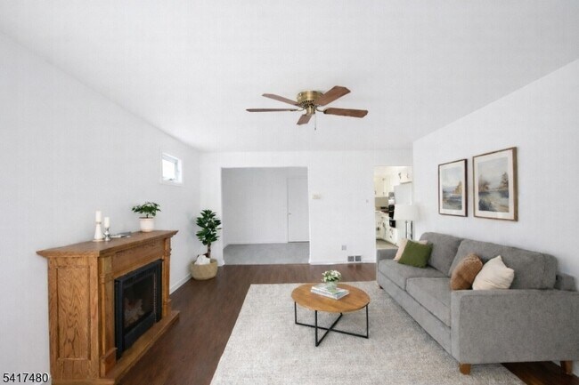 Building Photo - 2828 N Stiles St