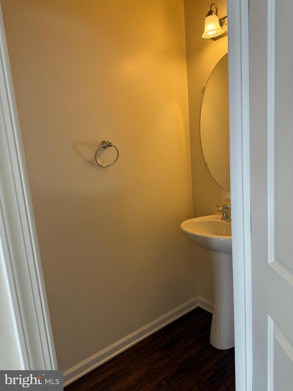 Building Photo - 107 Mercer Ct