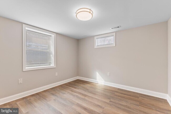 Building Photo - 3213 Greencastle Rd