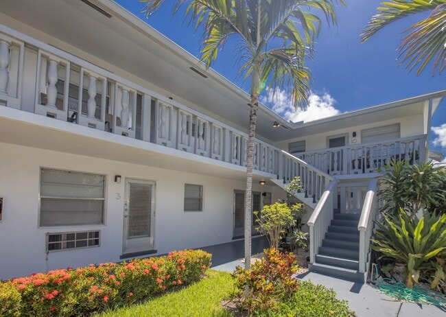 Building Photo - 212 N K St Lake Worth, FL 33460