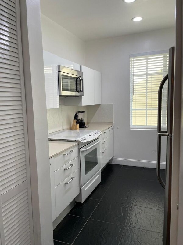 Building Photo - 1500 Meridian Ave