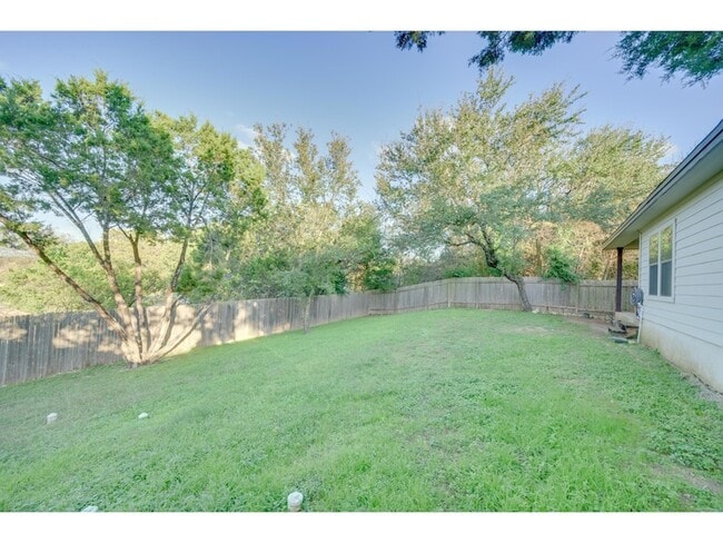Building Photo - 14808 Foy Dr