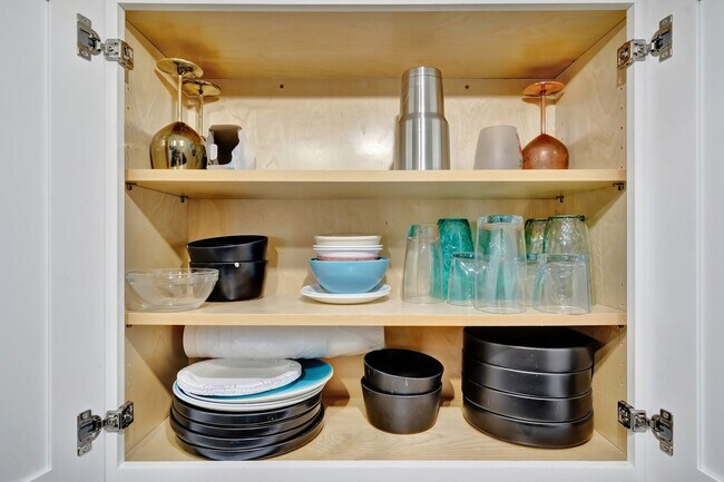 Building Photo - 5025 9th Ave S