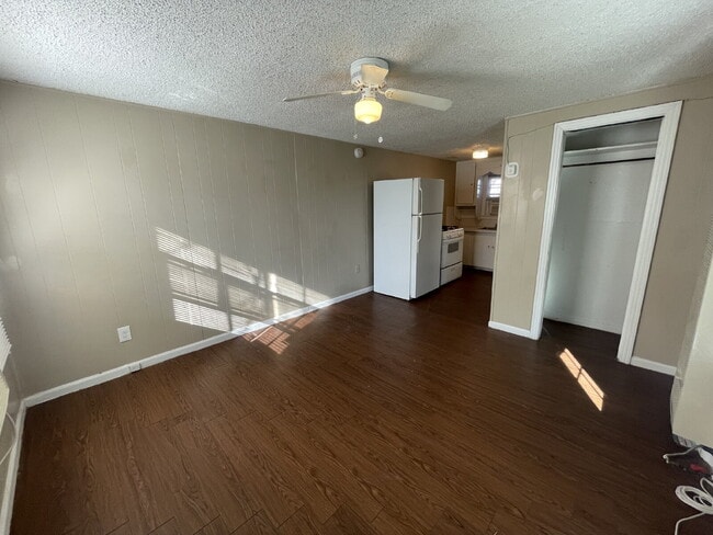 Building Photo - Cozy & Convenient Living in Tech Terrace!
