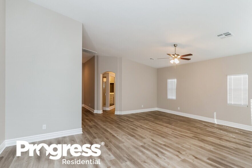 Building Photo - 2905 Tropicbird Dr