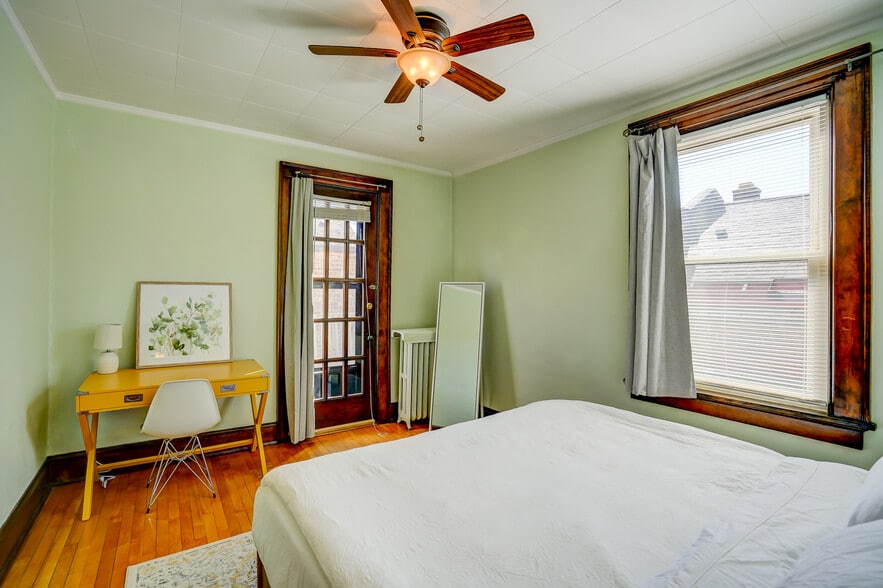 Building Photo - 1253 Williamson St