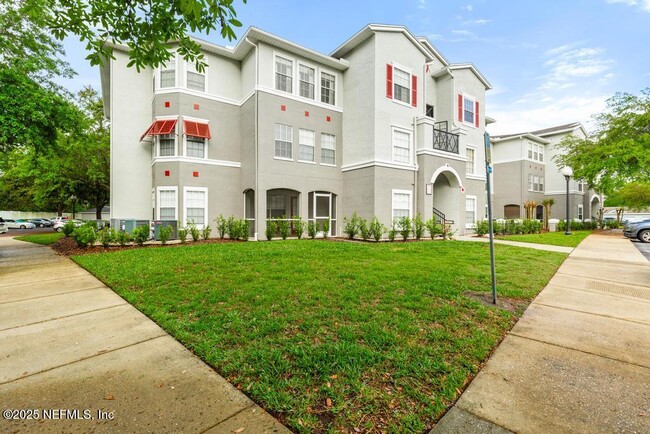 Primary Photo - 3591 Kernan Blvd S
