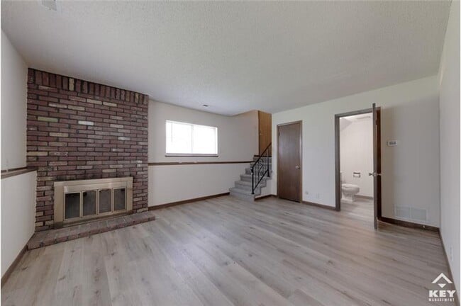 Building Photo - 1321 N Sheridan St