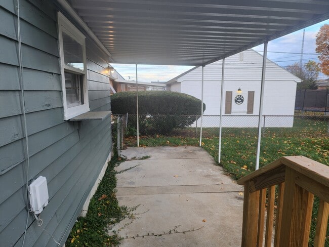 Building Photo - Allerton