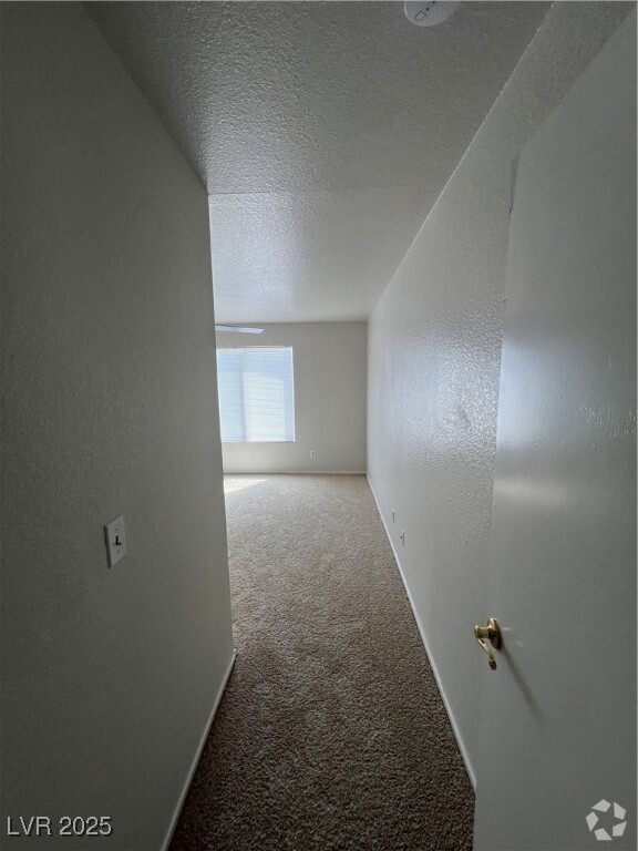 Building Photo - 1541 Linnbaker Ln