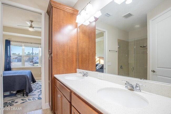 Building Photo - 225 St Somewhere Dr