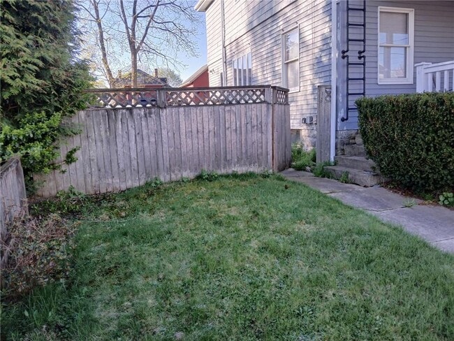 Building Photo - 170 Bernice Ave