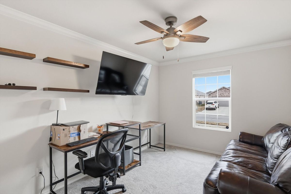 Building Photo - 16041 Pious Dr