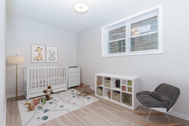 Building Photo - 1343 W 31st St
