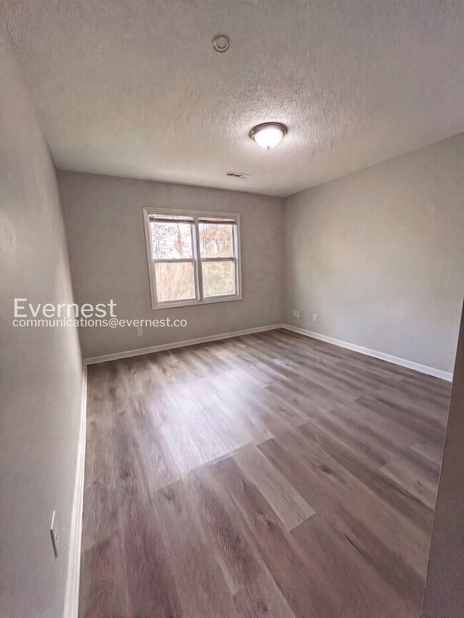 Building Photo - 1356 Mistletoe Ridge Pl NW