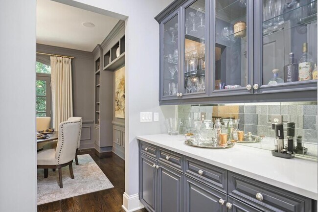 Building Photo - 3601 Habersham Rd NW