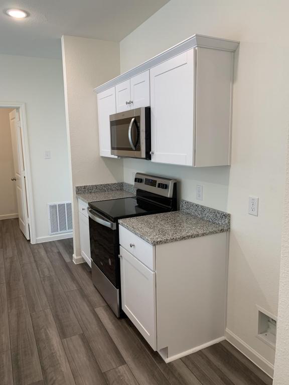 Building Photo - 1640 Hossler Trl