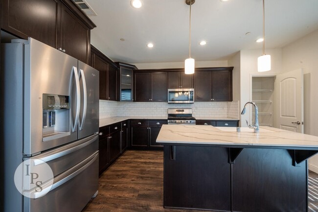 Building Photo - Fresno Westside Home, 4BR/3BA, Built 2019 ...