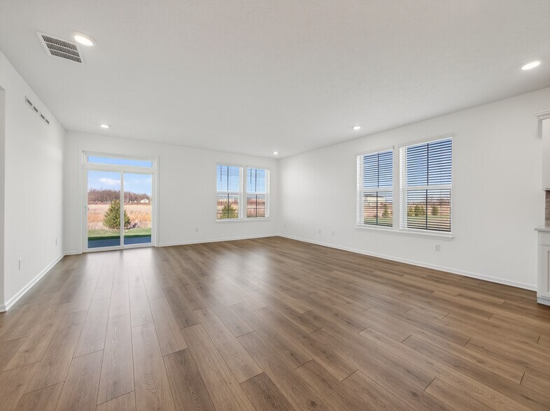 Building Photo - 268 Onset Way