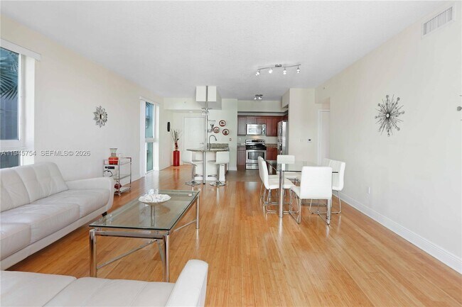 Building Photo - 7275 SW 89th St