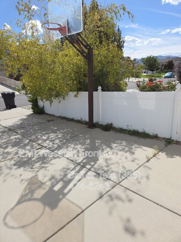 Building Photo - 5296 Ravenna Ct