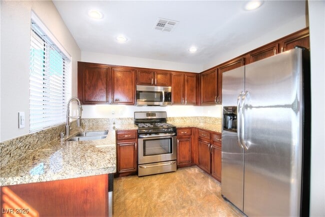 Building Photo - 1512 Faldo St