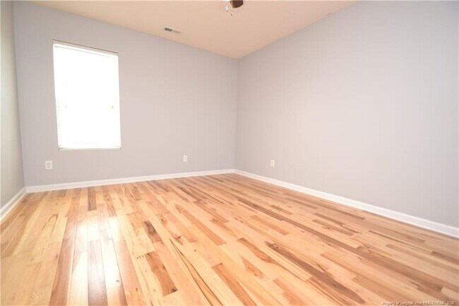 Building Photo - 2804 Thoreau Dr