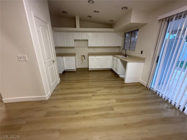 Building Photo - 5247 Sugar Maple Ct