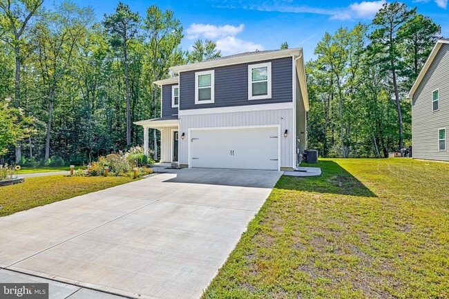 Building Photo - 459 Currant Cir