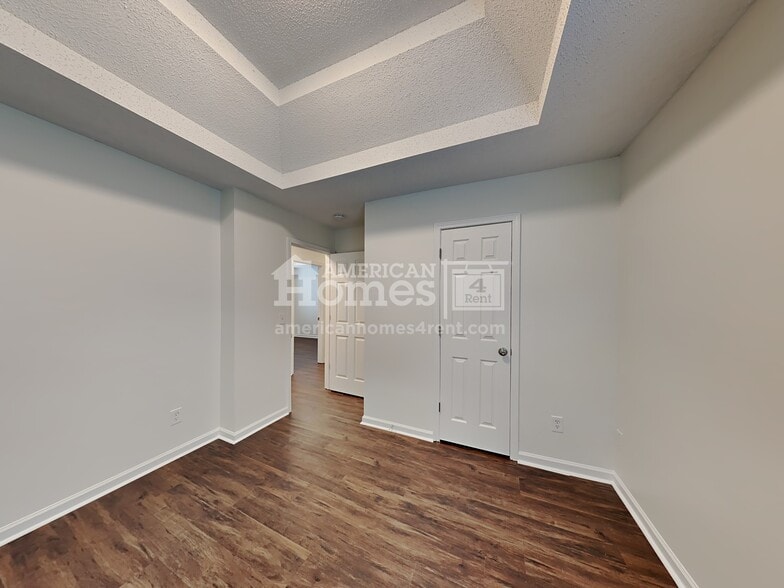 Building Photo - 915 Brisley Cir