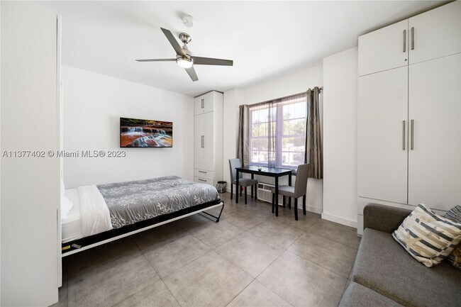 Building Photo - 7300 Ocean 110