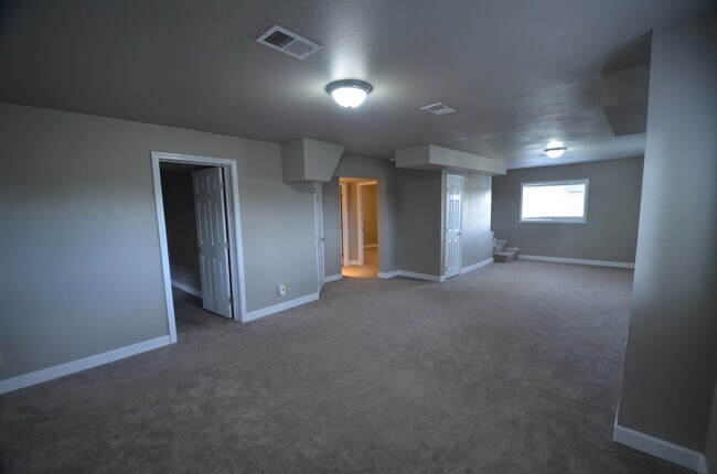 Building Photo - Fairplay home available 10/1/26, yard, two living spaces!