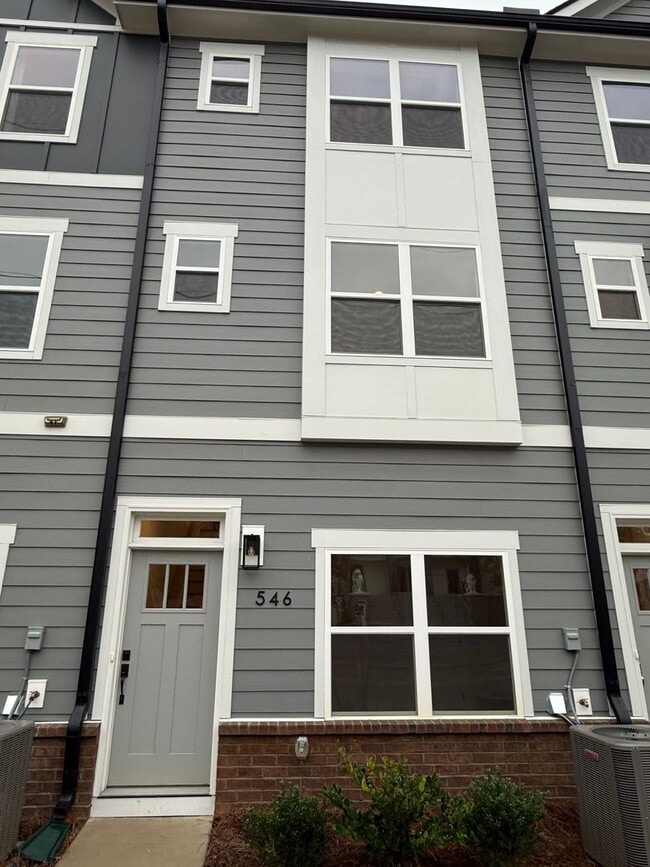 Building Photo - Brand New Townhomes For Lease in WestEnd