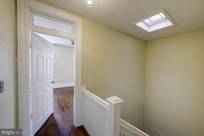 Building Photo - 2827 11th St NW
