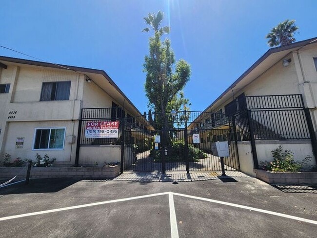 Building Photo - HOLIDAYSPECIAL-1 Mo Free REBATE! La Mesa: SPACIOUS 2BR/1BA Unit with private patio/small yard space