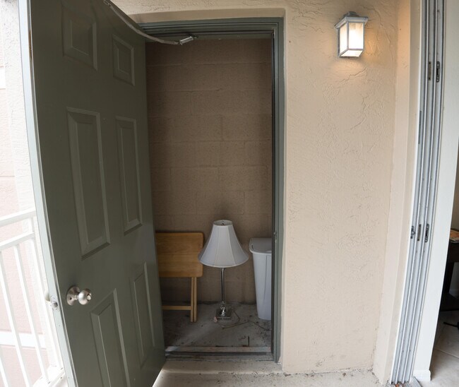 Building Photo - 6386 Emerald Dunes Dr