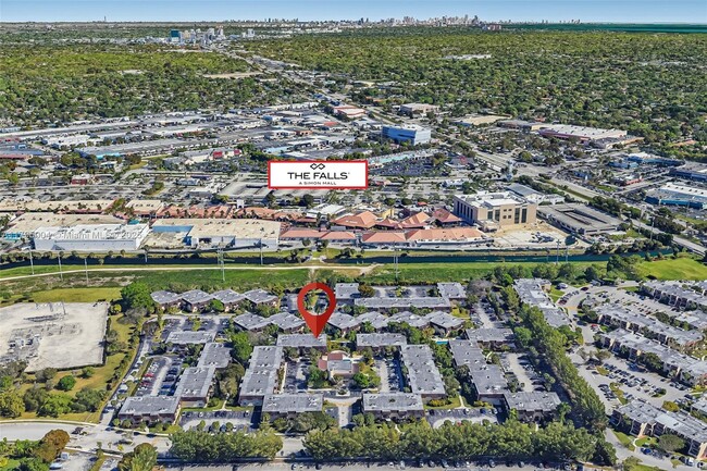 Building Photo - 13712 SW 90th Ave