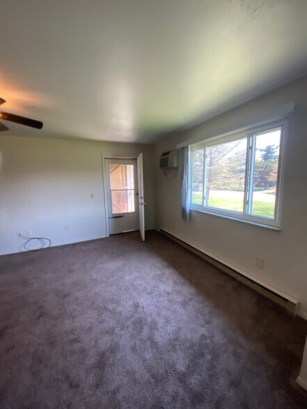 Building Photo - 7400 Crosscreek Dr
