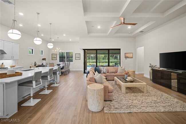 Building Photo - 9774 Everglades Dr