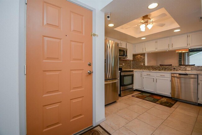 Building Photo - 14911 Wunderlich Dr