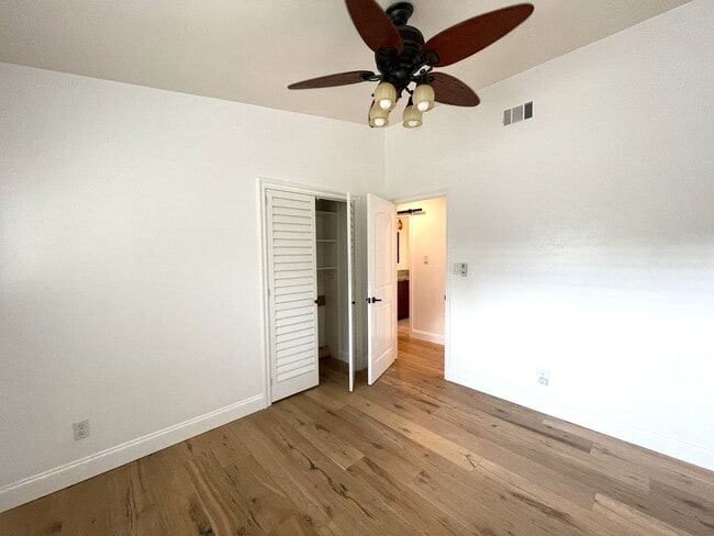 Building Photo - 4 bedroom updated West Torrance home