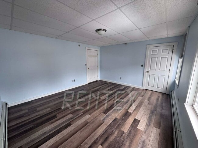 Building Photo - Apartment in Downtown Lisbon Falls